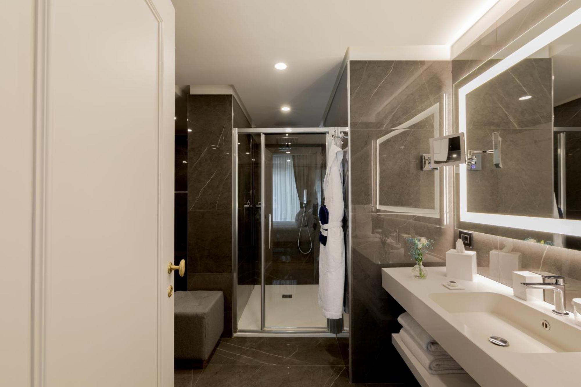 Deluxe Dreibettzimmer